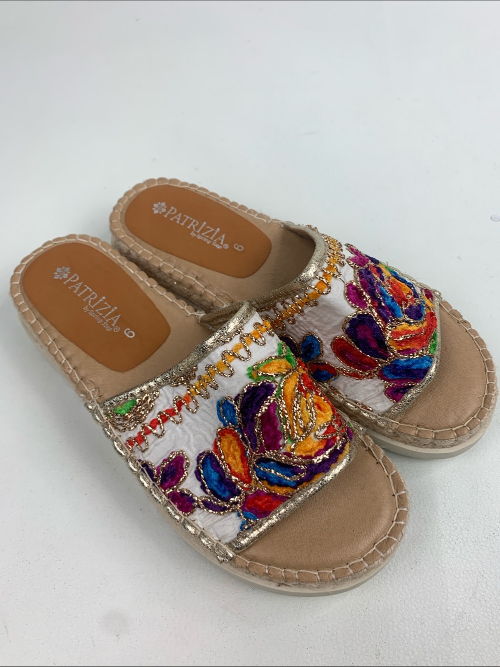 Patrizia by Spring step Slider sandals Embroidered floral design Size 6 NEW